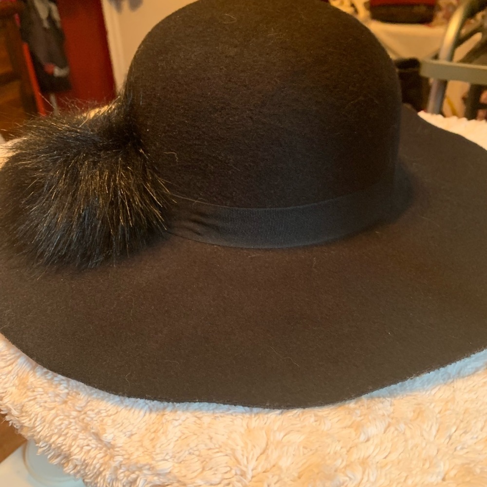 Ladies hat